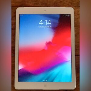 iPad Air 1st Generation White 32GB
